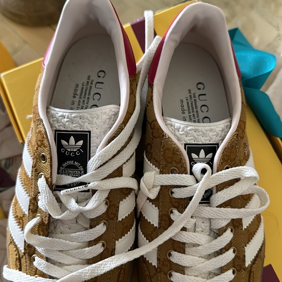 Gucci x Adidas men's gazelle GG sneakers - Picture 3 of 4